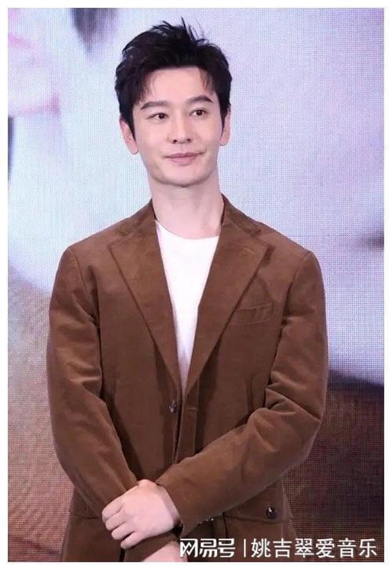 黄晓明