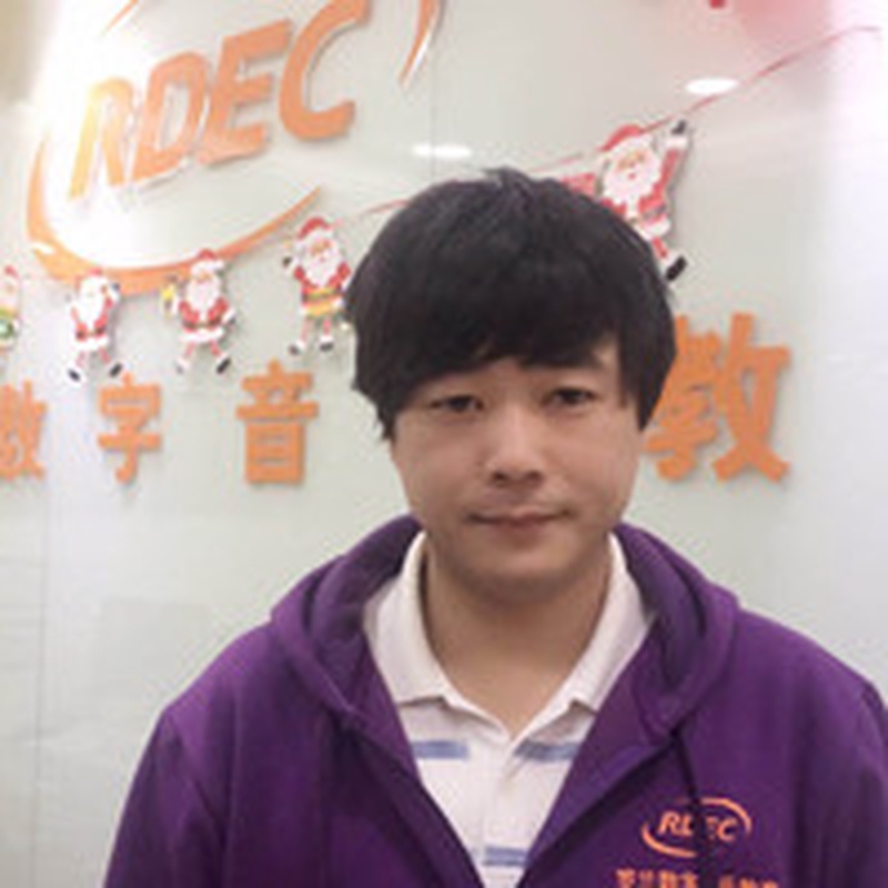 李卿